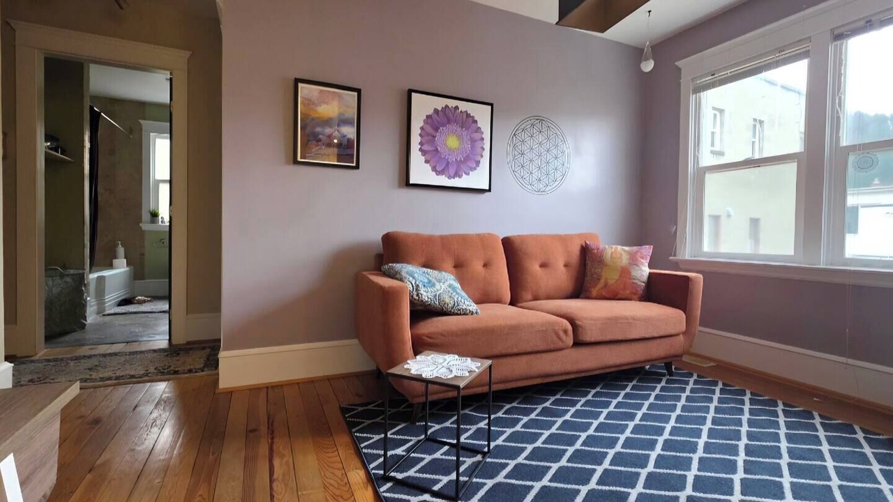 Photo of Livingroom in Castlegar