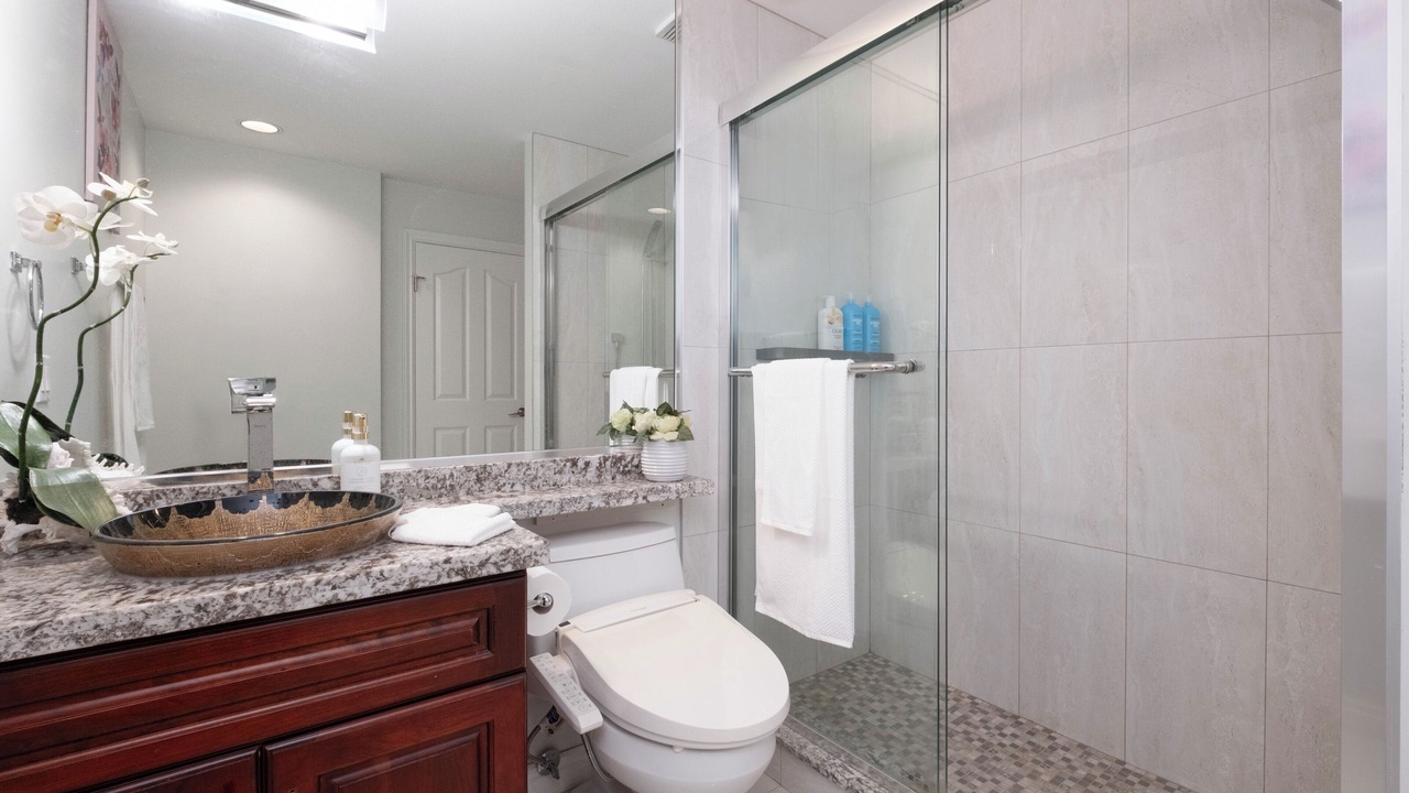 Photo of Bathroom in Arbutus Ridge
