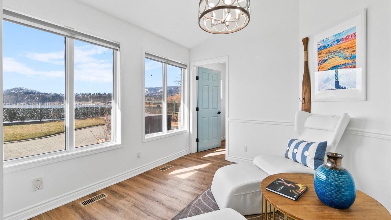 Photo of Livingroom in South Central