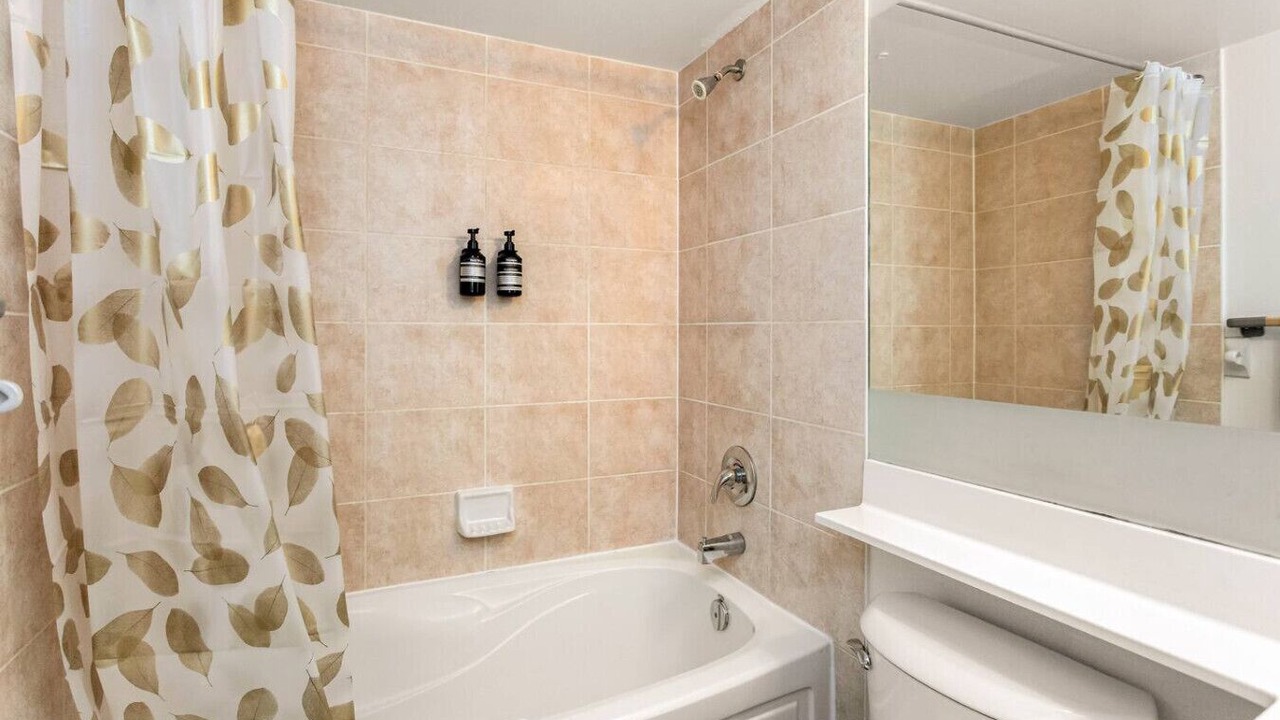Photo of Bathroom in Downtown Mississauga