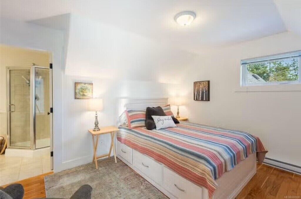 Photo of Bedroom in Port Alberni