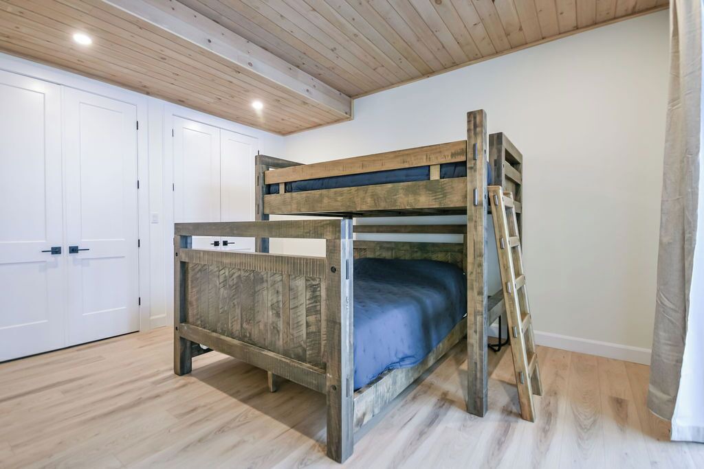 Photo of Bedroom in MacTier