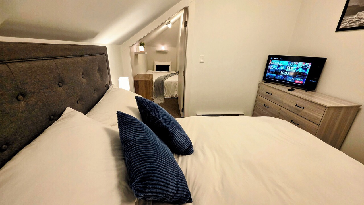 Photo of Bedroom in Metro Vancouver Regional District