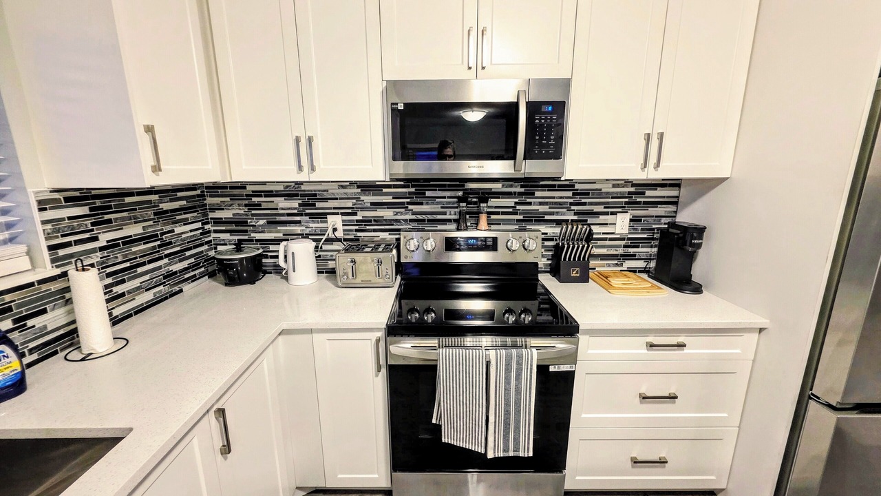 Photo of Kitchen in Metro Vancouver Regional District