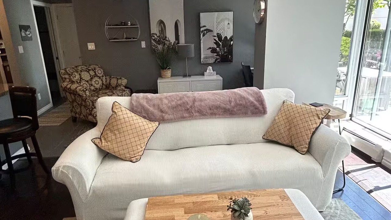 Photo of Livingroom in Gastown