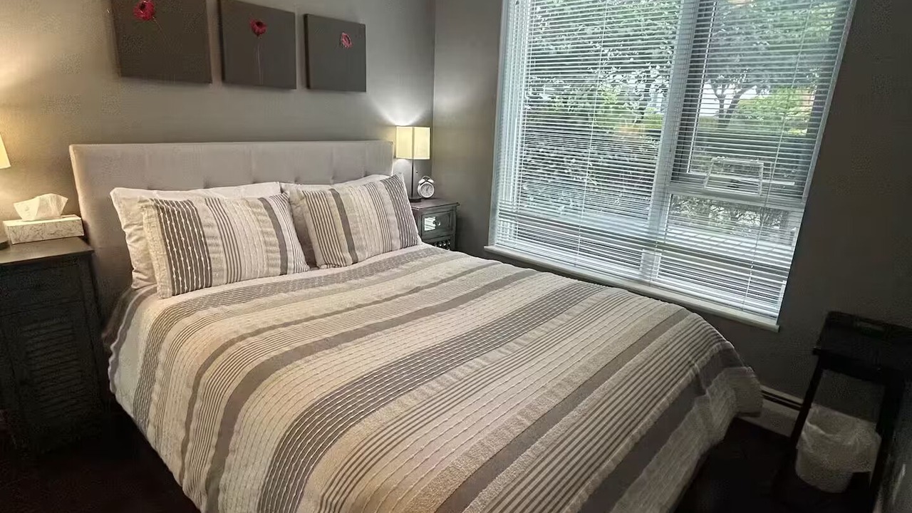 Photo of Bedroom in Gastown