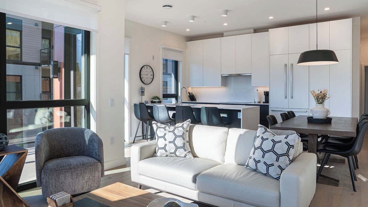 Photo of Livingroom in Revelstoke