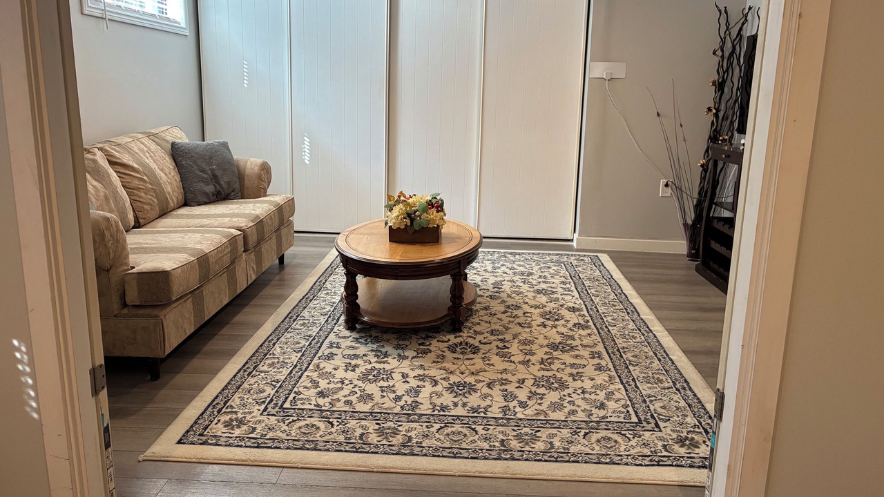 Photo of Livingroom in Thornhill