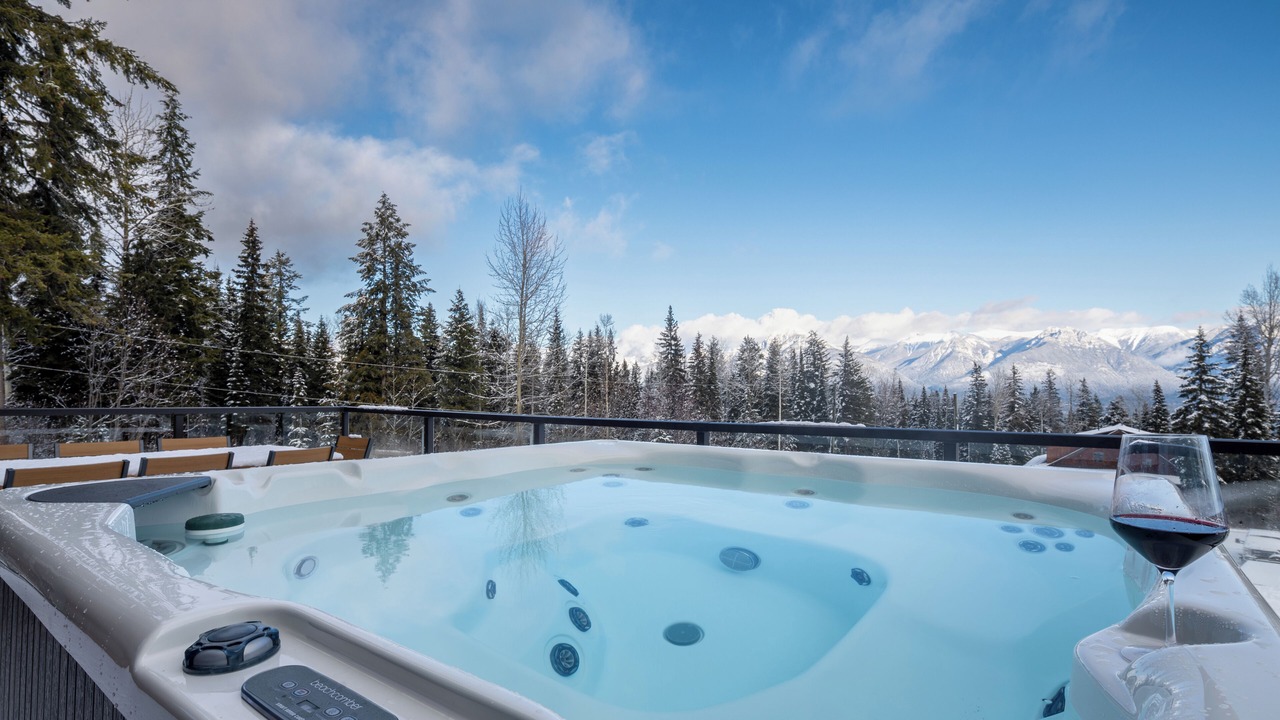 Photo of Outdoor in Golden