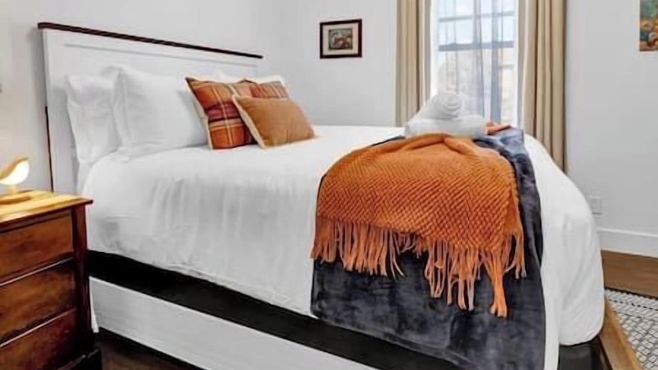 Photo of Bedroom in Bracebridge