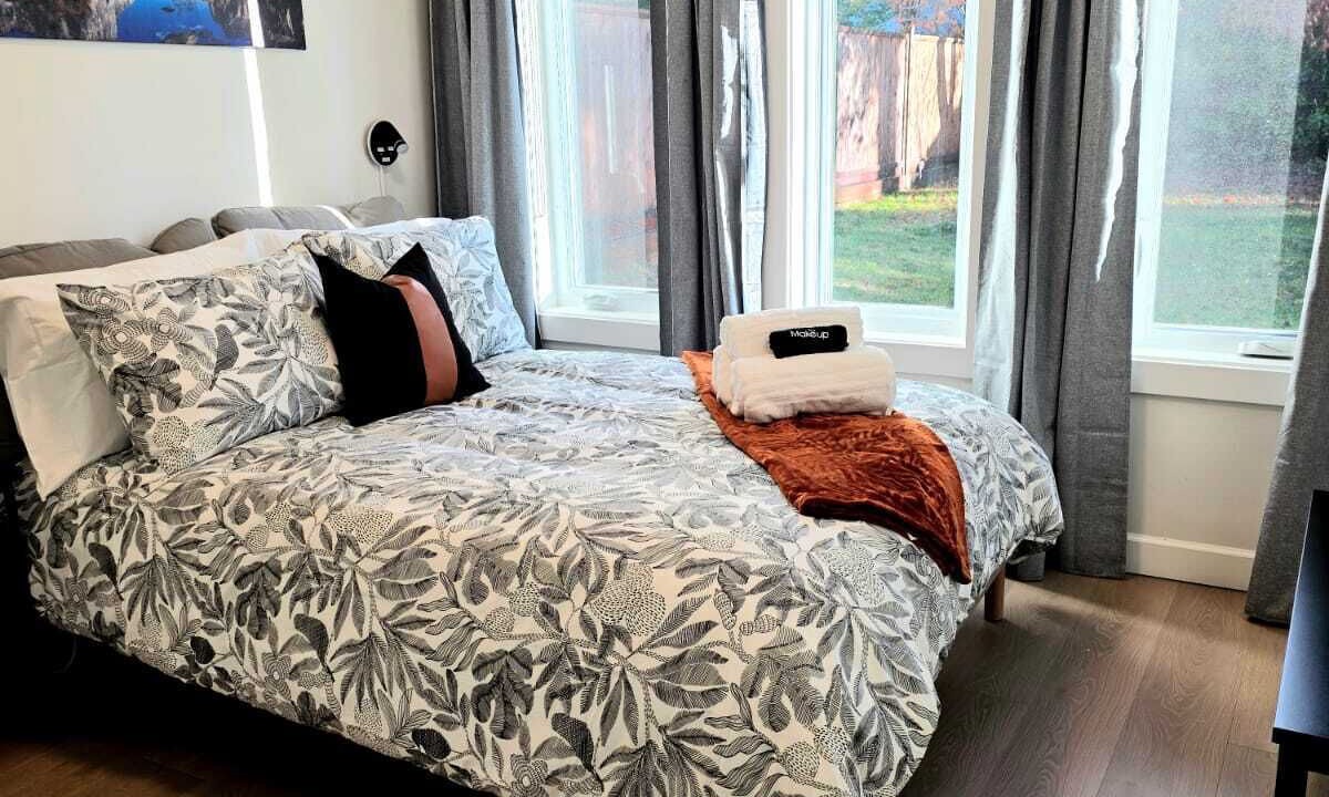 Photo of Bedroom in Canyon Heights
