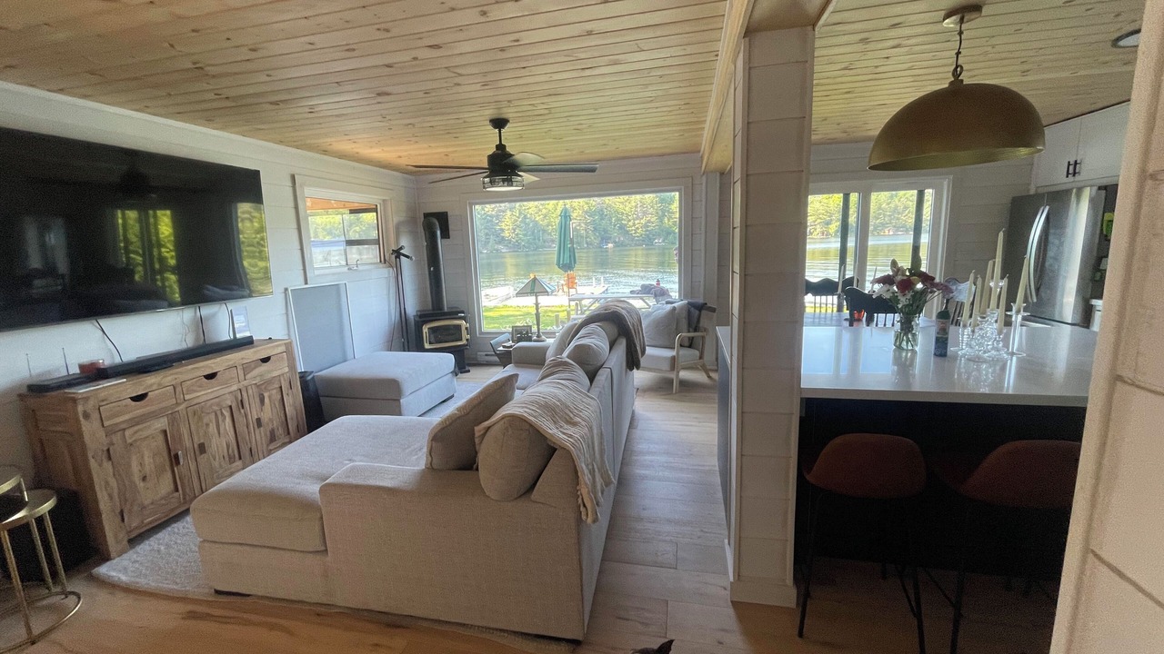 Photo of Livingroom in Minden Hills