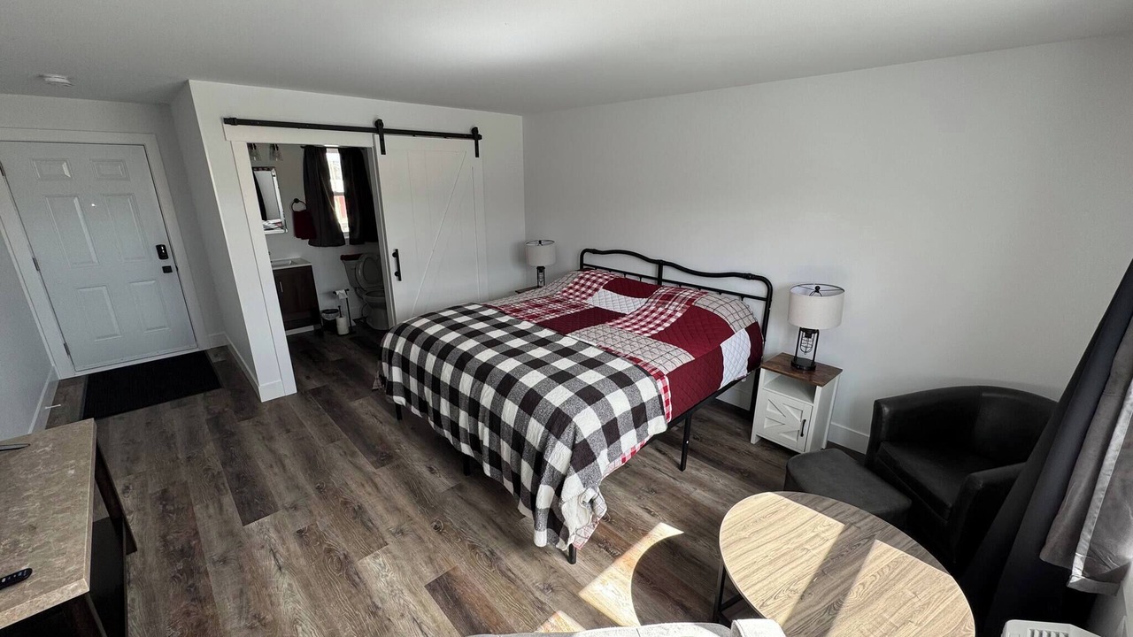 Photo of Bedroom in Membertou