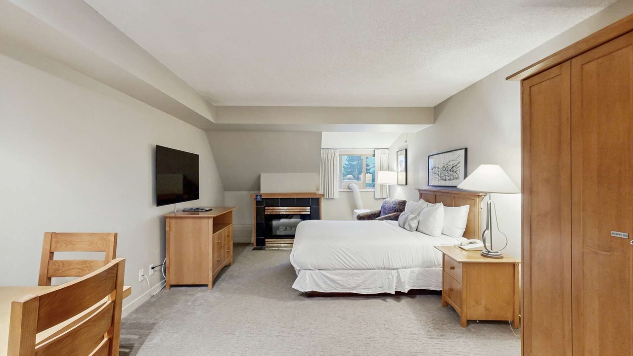 Photo of Bedroom in Whistler Village