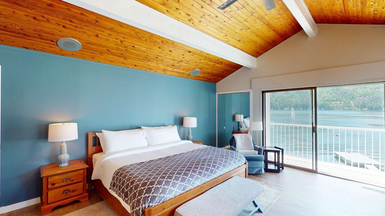 Photo of Bedroom in Christina Lake