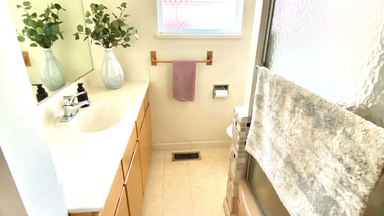 Photo of Bathroom in Canyon Heights