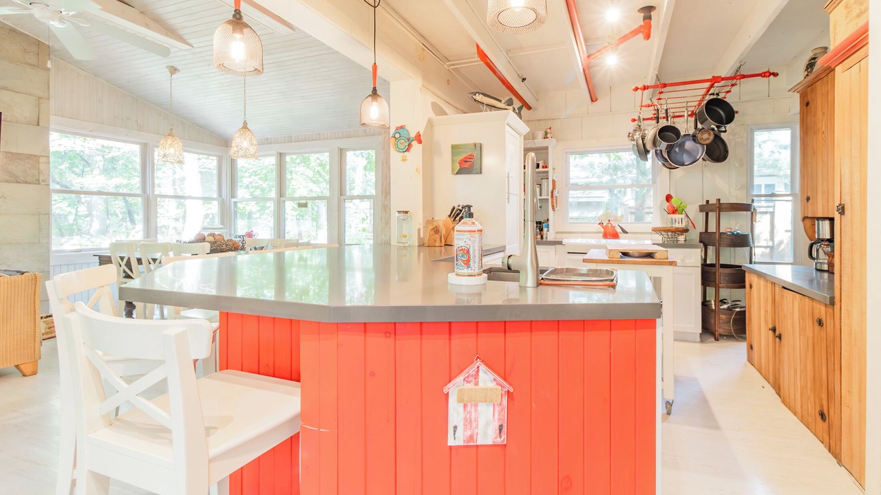 Photo of Kitchen in Grand Bend