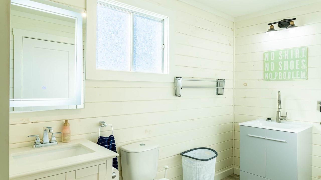 Photo of Bathroom in Darnley