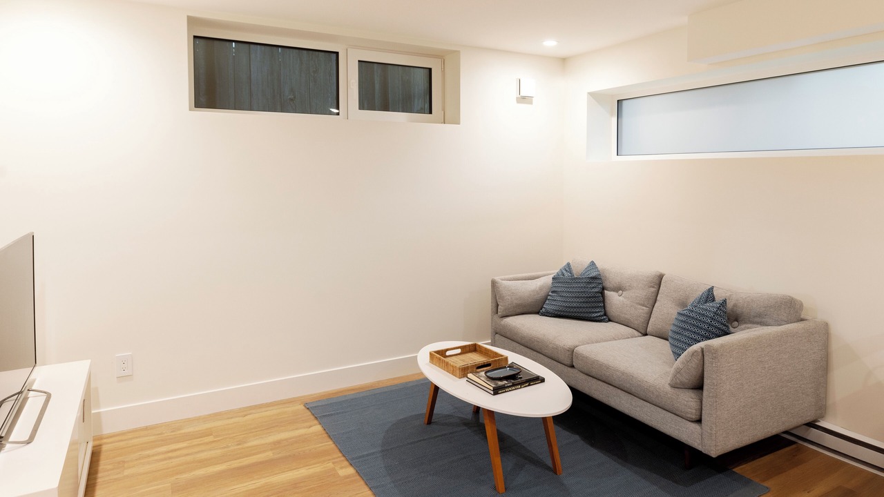 Photo of Livingroom in Dollarton