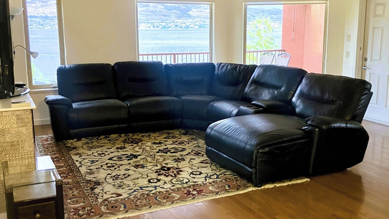 Photo of Livingroom in Okanagan-Similkameen