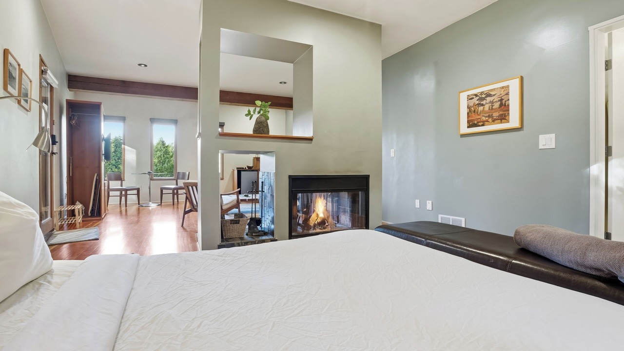 Photo of Livingroom in Ucluelet