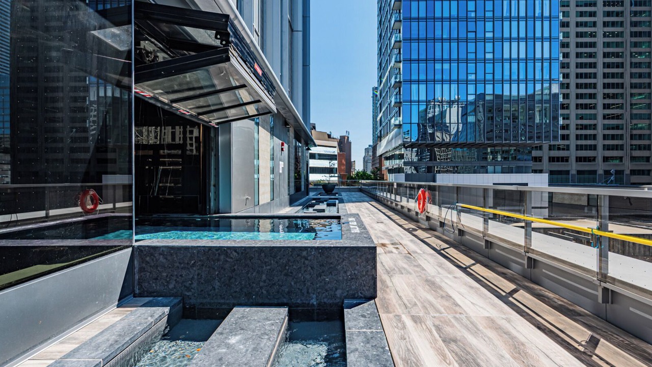 Photo of Outdoor in Yorkville