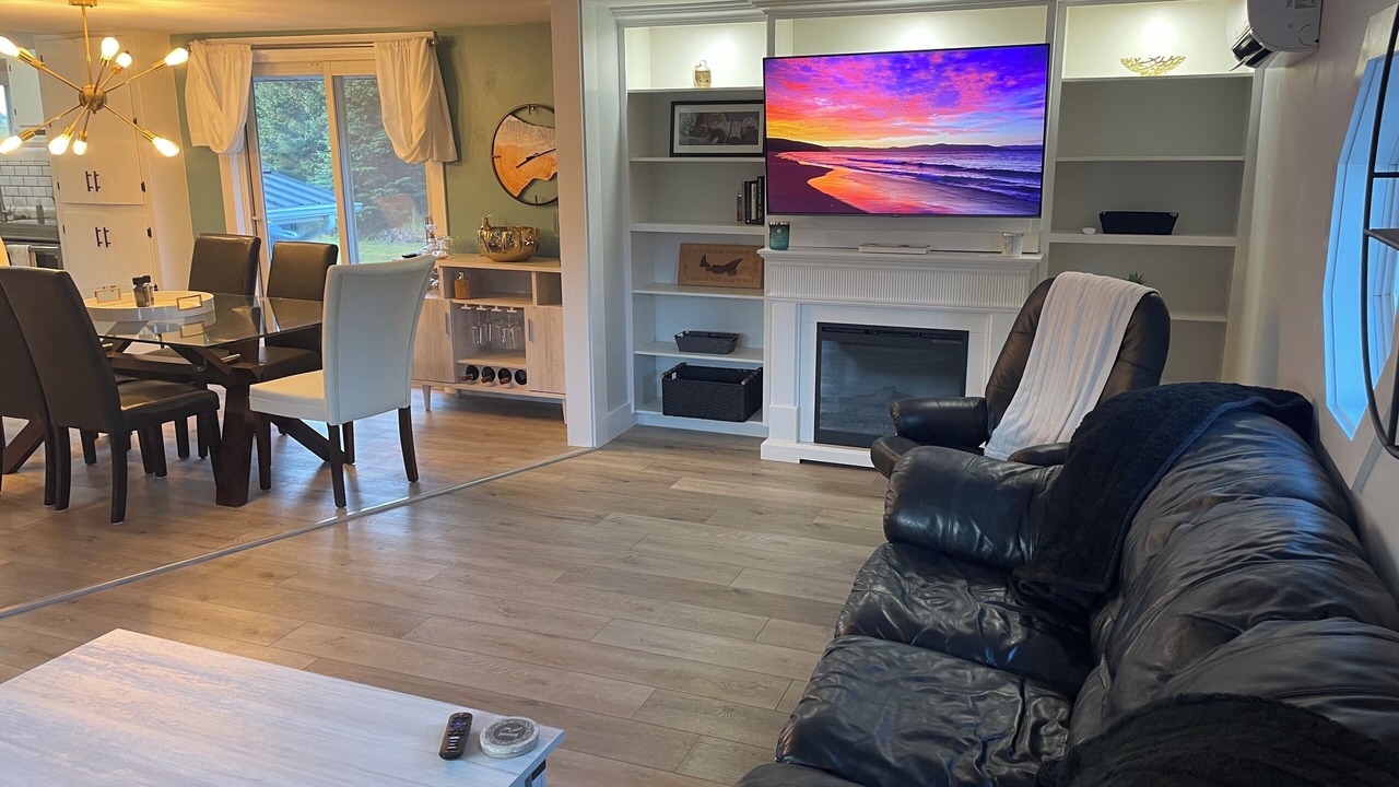 Photo of Livingroom in Oyster Bed