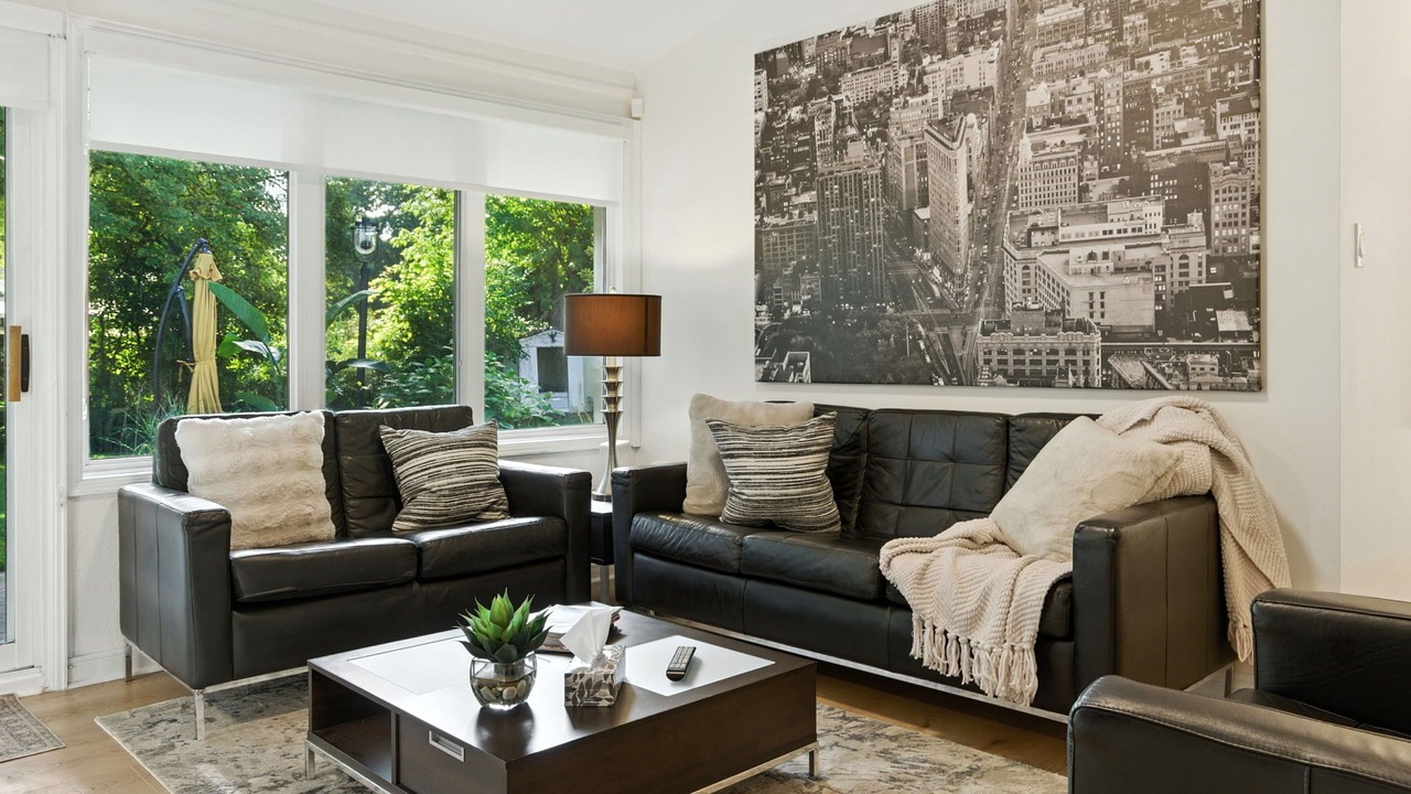 Photo of Livingroom in Mineola
