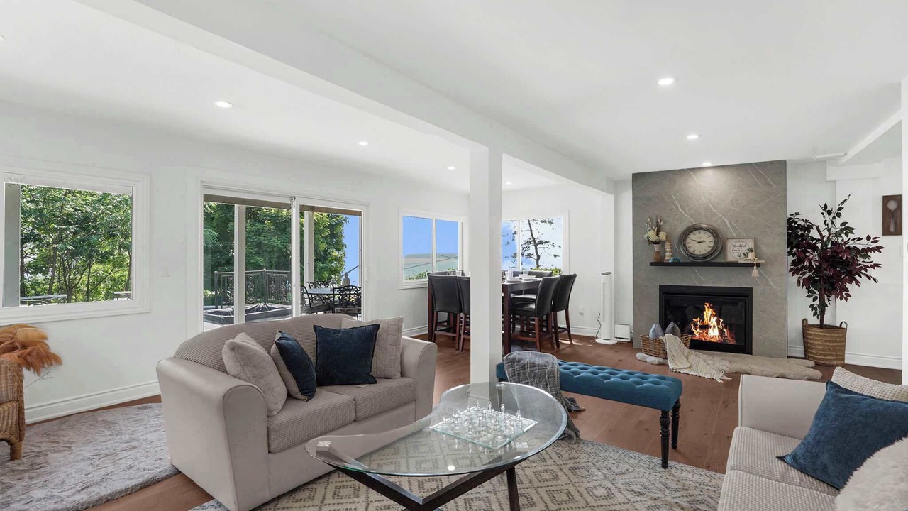 Photo of Livingroom in Crystal Beach