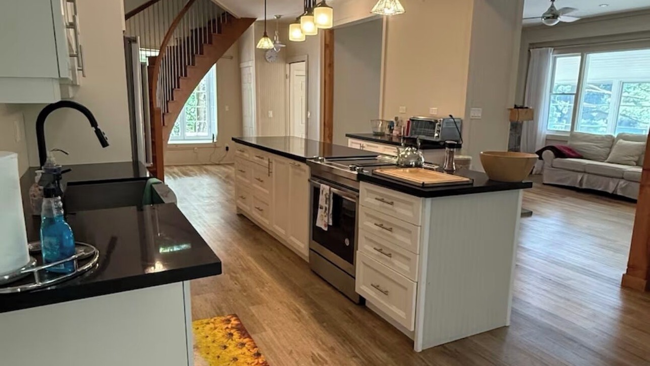Photo of Kitchen in Muskoka Lakes