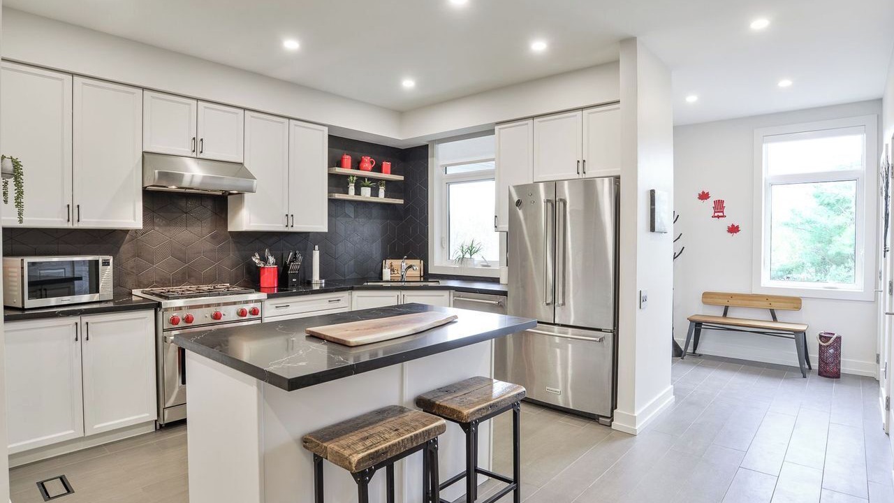 Photo of Kitchen in Gravenhurst