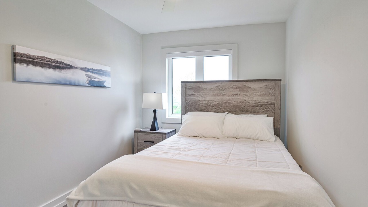 Photo of Bedroom in Gravenhurst
