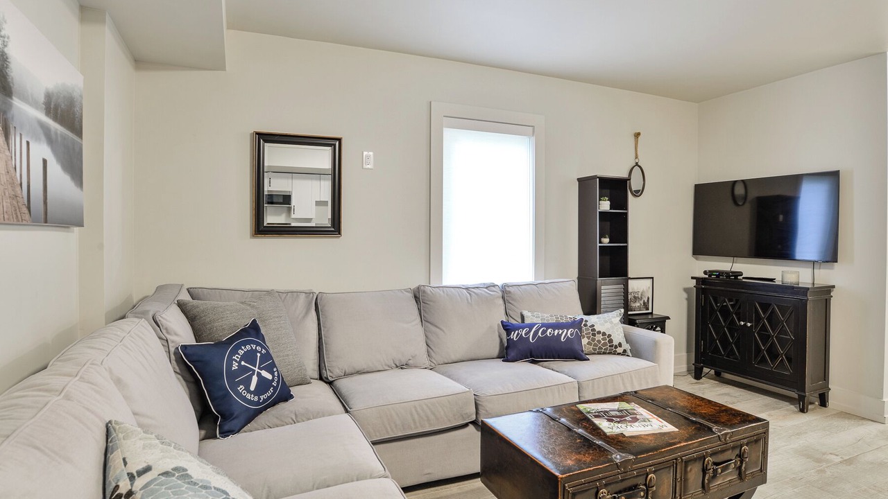 Photo of Livingroom in Gravenhurst