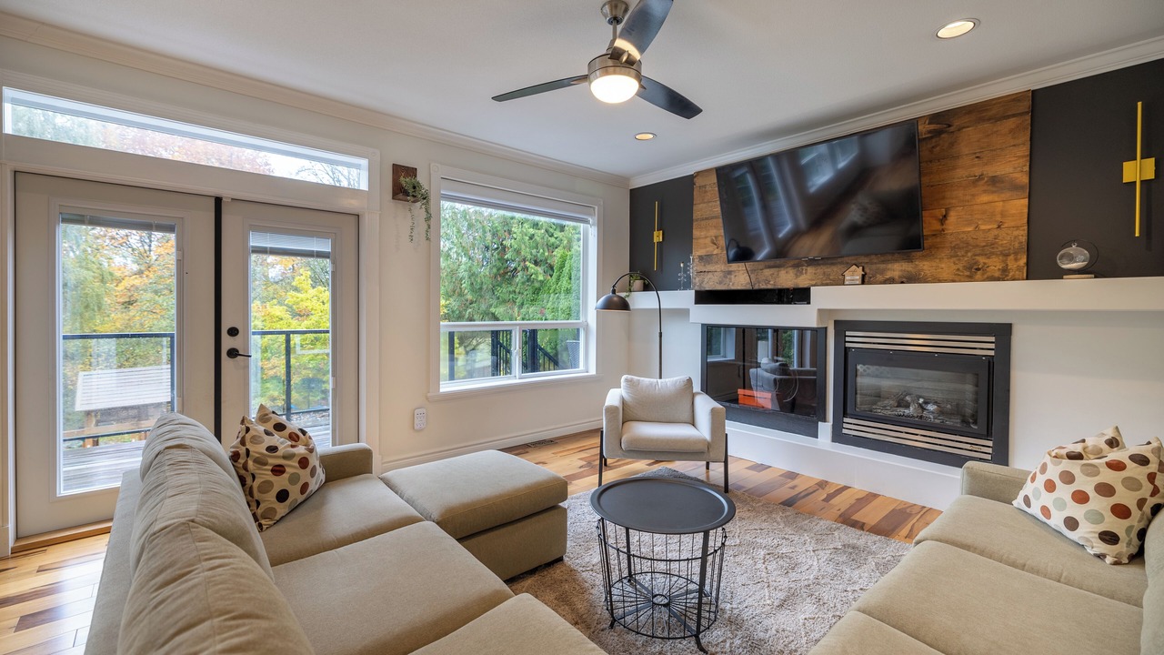Photo of Livingroom in Walnut Grove