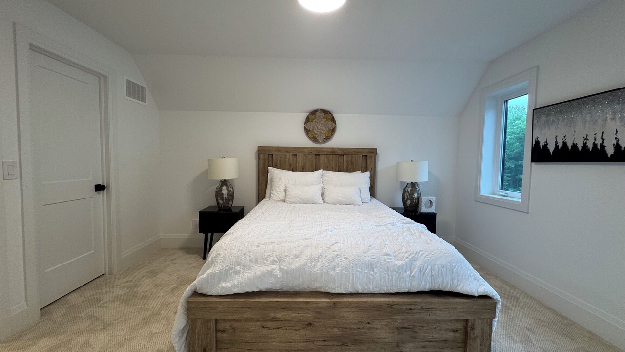 Photo of Bedroom in Oro-Medonte