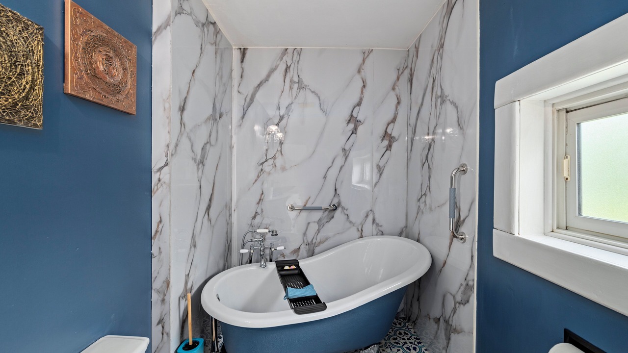 Photo of Bathroom in Port Burwell