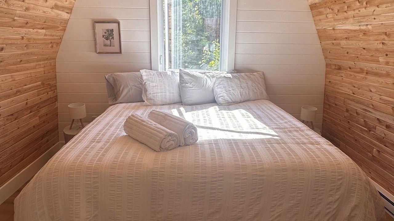 Photo of Bedroom in New Haven-Riverdale