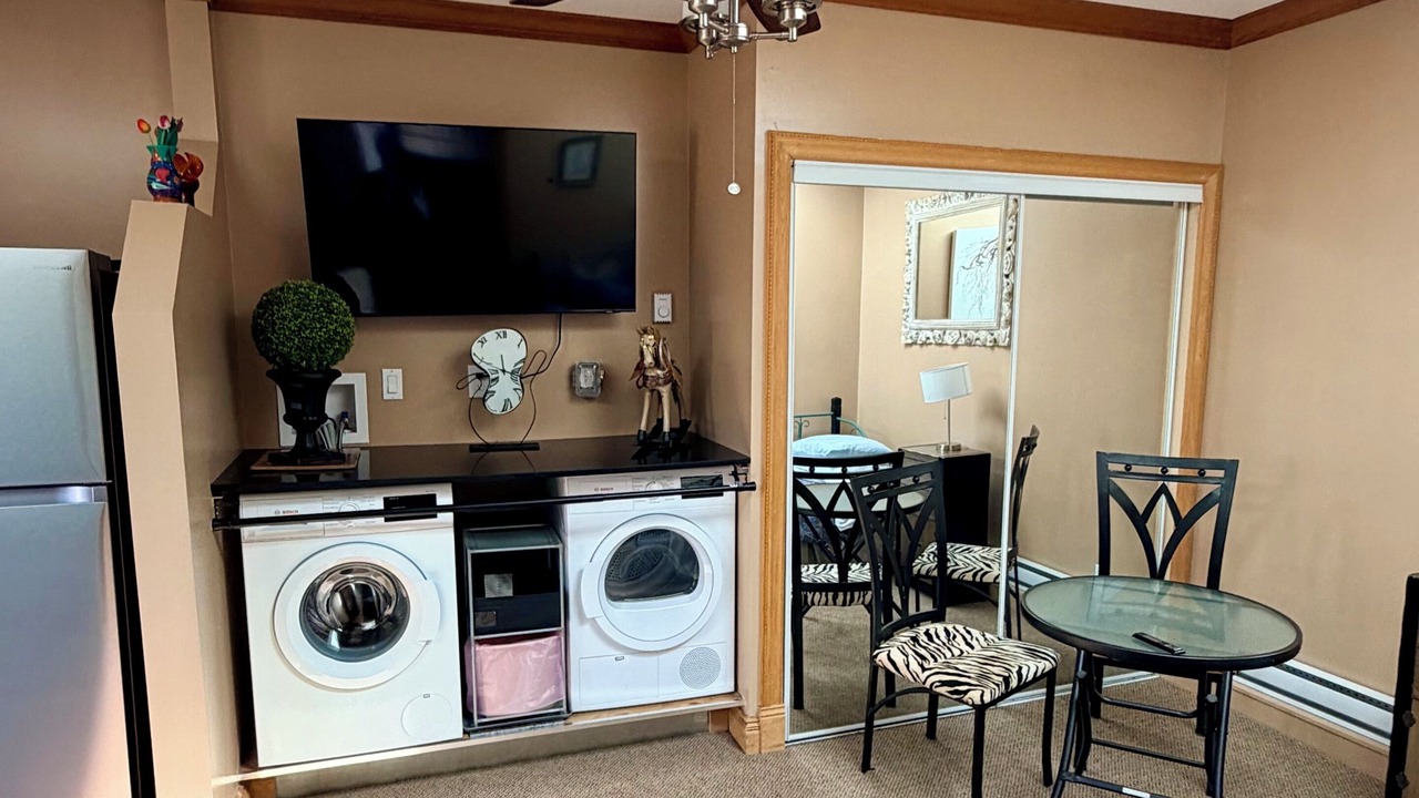 Photo of Bedroom in Lower Lonsdale