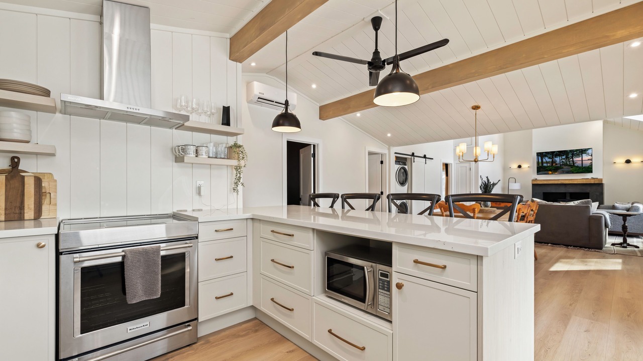 Photo of Kitchen in Utterson