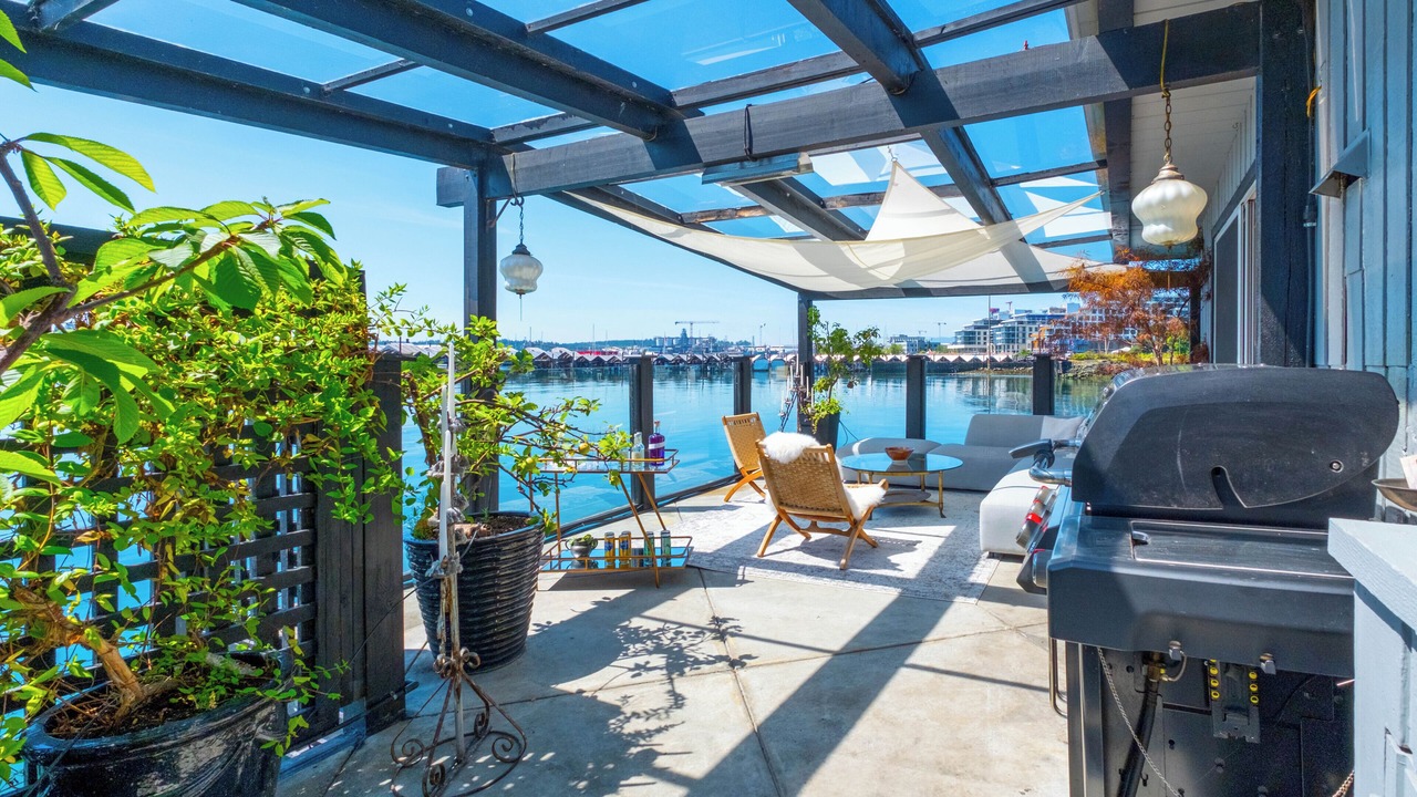 Photo of Patio Balcony in Lower Lonsdale