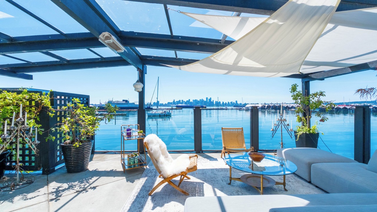 Photo of Patio Balcony in Lower Lonsdale