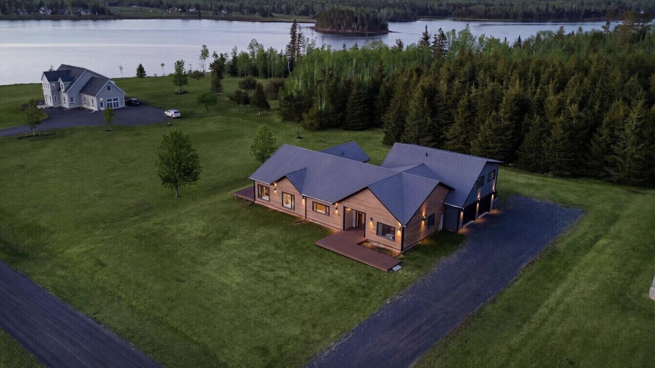 Photo of Outdoor in Montague