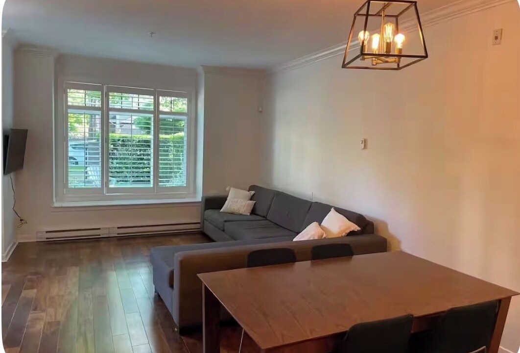 Photo of Livingroom in Mount Pleasant