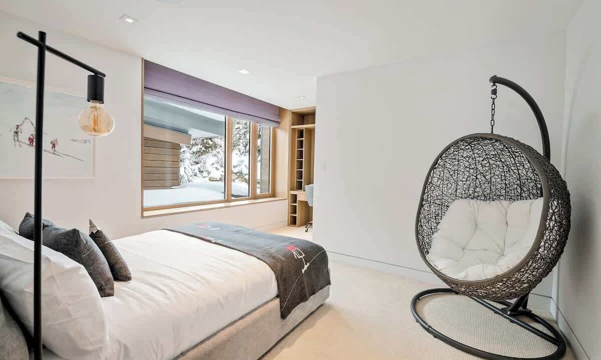 Photo of Bedroom in Whistler Creekside