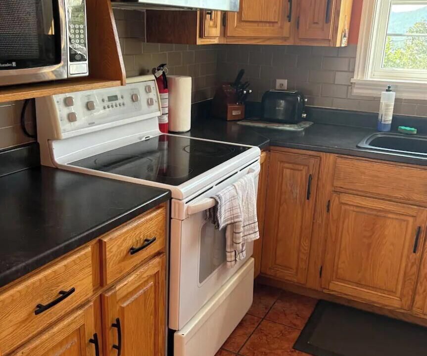 Photo of Kitchen in Ingonish Beach
