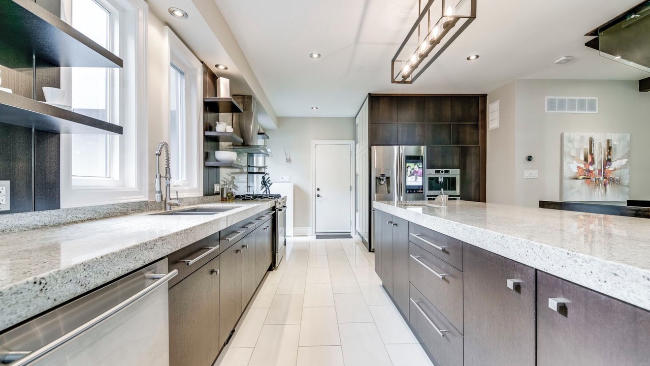 Photo of Kitchen in West Oakville