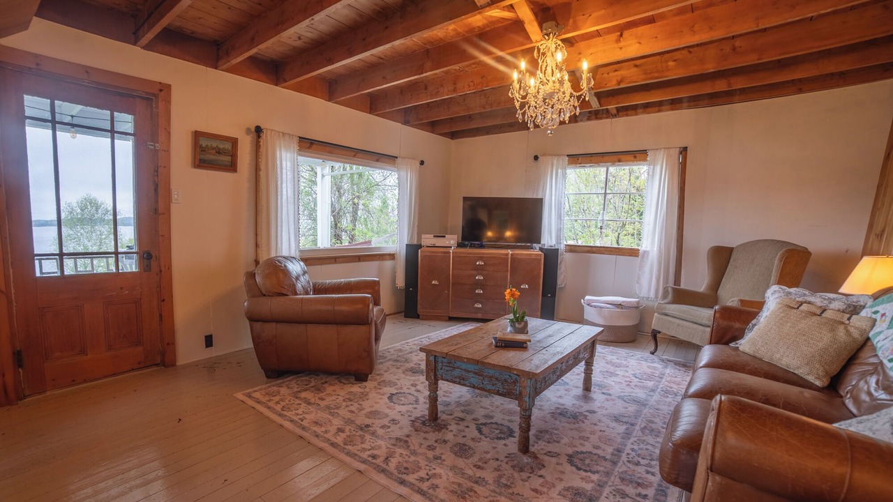 Photo of Livingroom in Grand Bay-Westfield