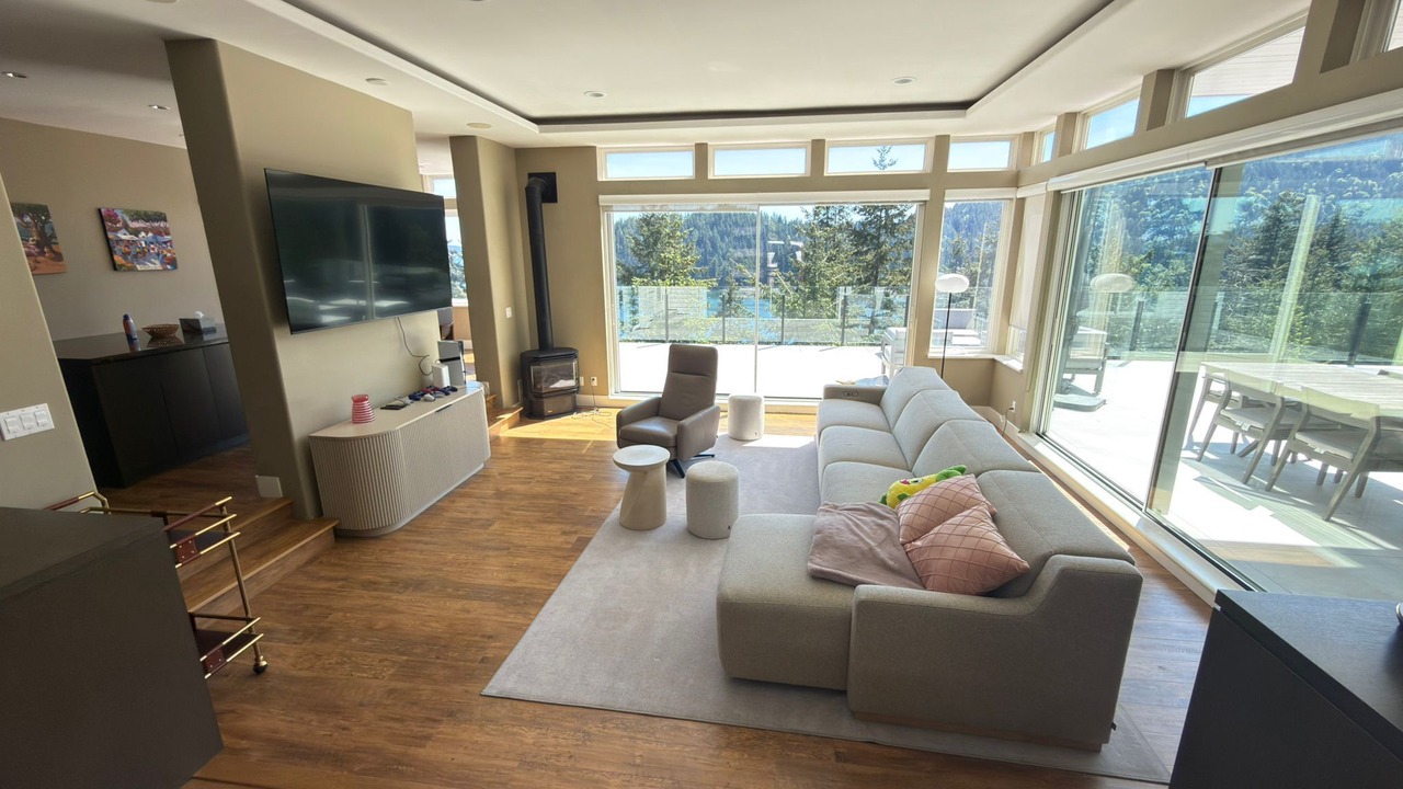 Photo of Livingroom in Bowen Island