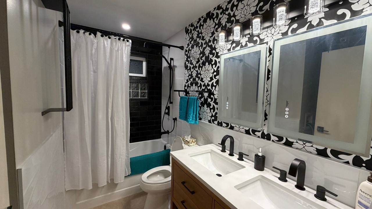 Photo of Bathroom in Black Mountain