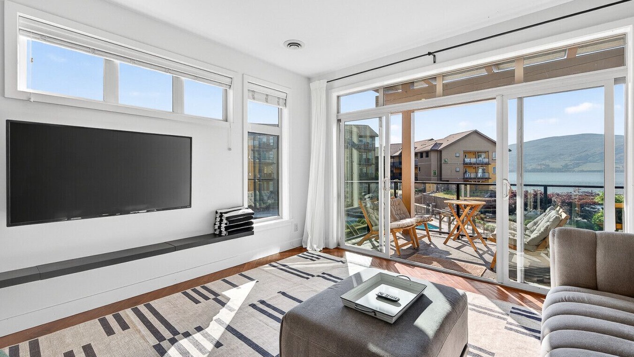 Photo of Livingroom in Westbank